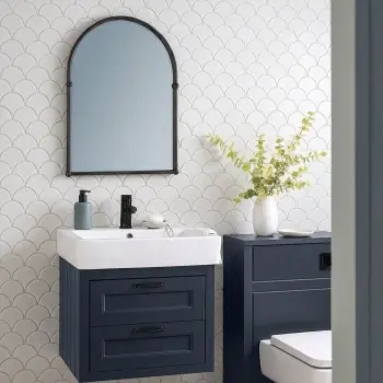White Matt Porcelain Fishscale Mosaic 259x273mm