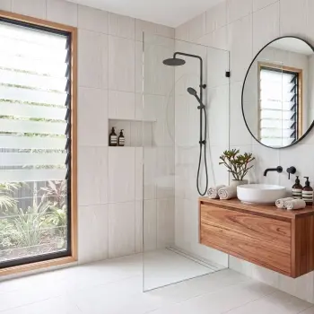 Portland White Vein Cut Travertine Look Matt Porcelain Tile 300x600mm